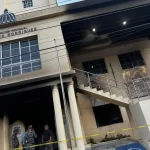 Incendio en cuartel policial de Santiago Rodríguez deja comandante grave