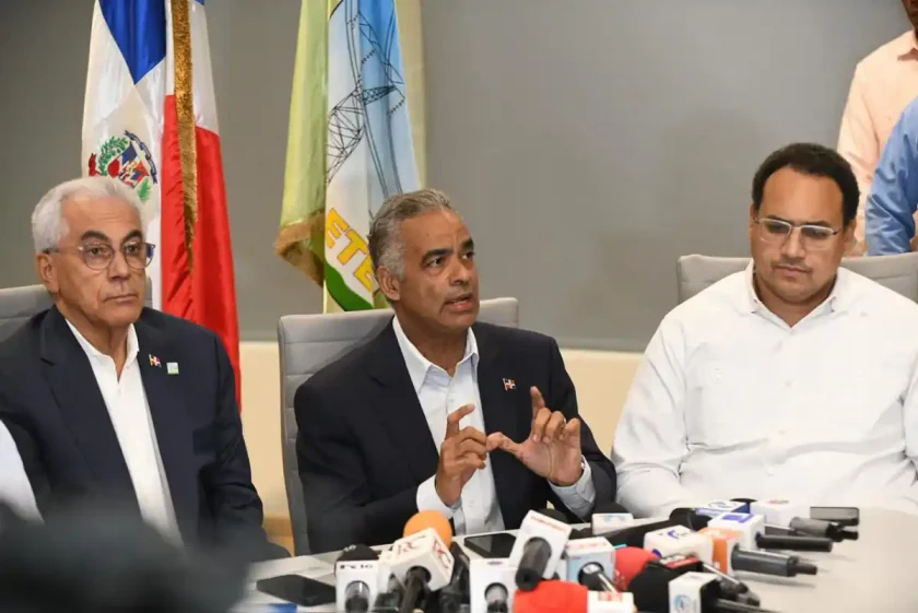 Más de mil megavatios restablecen el servicio eléctrico tras apagón nacional Más de mil megavatios restablecen el servicio eléctrico tras apagón nacional