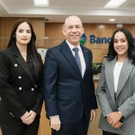 Banco Santa Cruz abre centro de negocios en Santiago