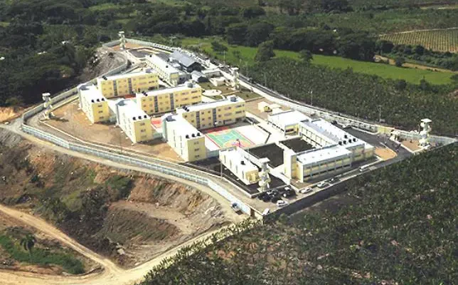 Fuga en la cárcel de Moca: arrestan siete agentes penitenciarios vinculados al escape de ´´el Buda´´