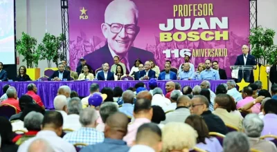 Danilo Medina impulsa la integración de jóvenes al PLD