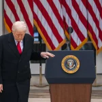 John Bolton: Trump decide sin pensar en EE.UU.