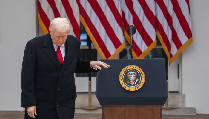 John Bolton: Trump decide sin pensar en EE.UU.