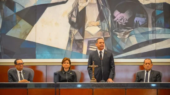 Henry Molina: Poder Judicial fuerte y Constitución