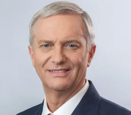 China felicita a José Antonio Kast por ganar elecciones presidenciales de Chile