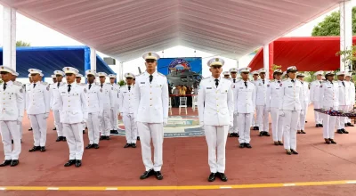 Presidente Abinader encabeza graduación de cadetes FARD