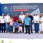 Abinader inaugura 180 viviendas y escuela en Hato del Yaque