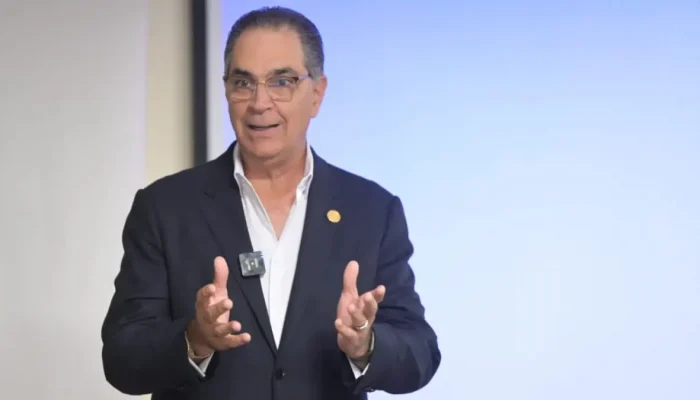 Ningún forense acredita salud alegada por Santiago Hazim