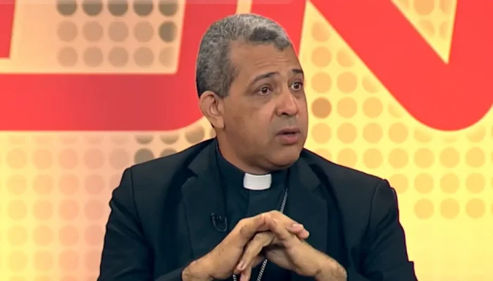 Monseñor Morel pide investigaciones profundas por corrupción