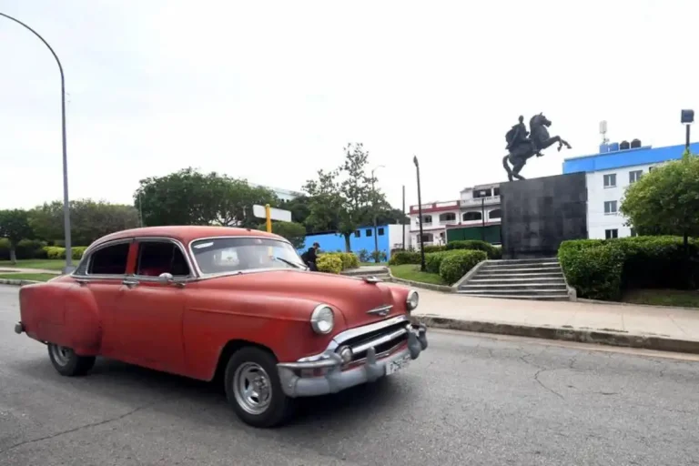 México continuará enviando petróleo a Cuba, confirma presidenta