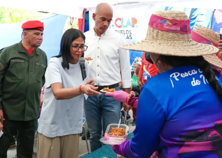 Presidenta encargada de Venezuela llama a confiar en la dirección política en momentos de confusión nacional