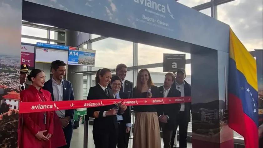Avianca reactiva vuelos diarios entre Caracas y Bogotá