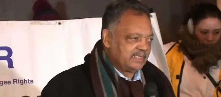 Muere líder de derechos civiles estadounidense Jesse Jackson a los 84 años
