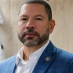 Exsupervisor de la DEA en RD enfrenta cargos federales por fraude migratorio