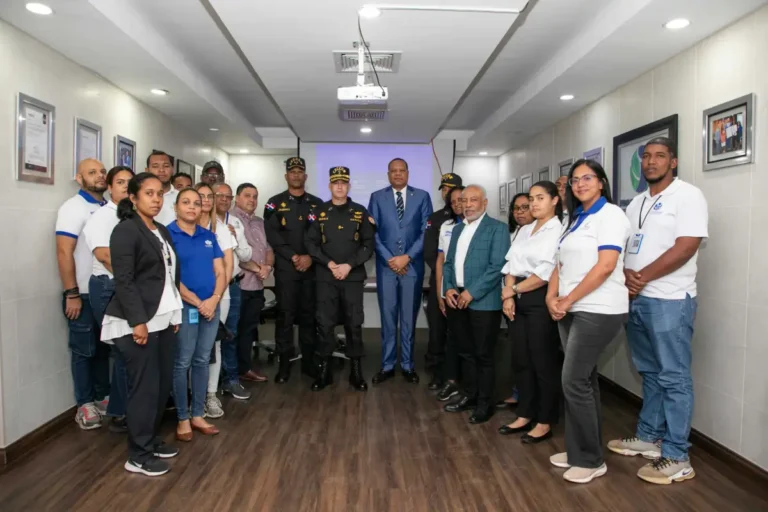 Bebidas adulteradas en Semana Santa 2026: Pro Consumidor y CECCOM activan operativo Bebidas adulteradas en Semana Santa 2026: Pro Consumidor y CECCOM activan operativo