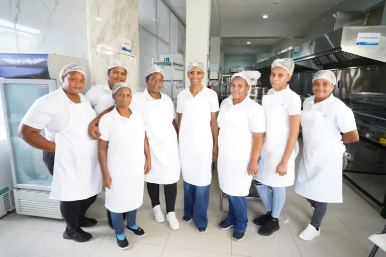 INABIE adjudica 119 contratos a mipymes lideradas por mujeres