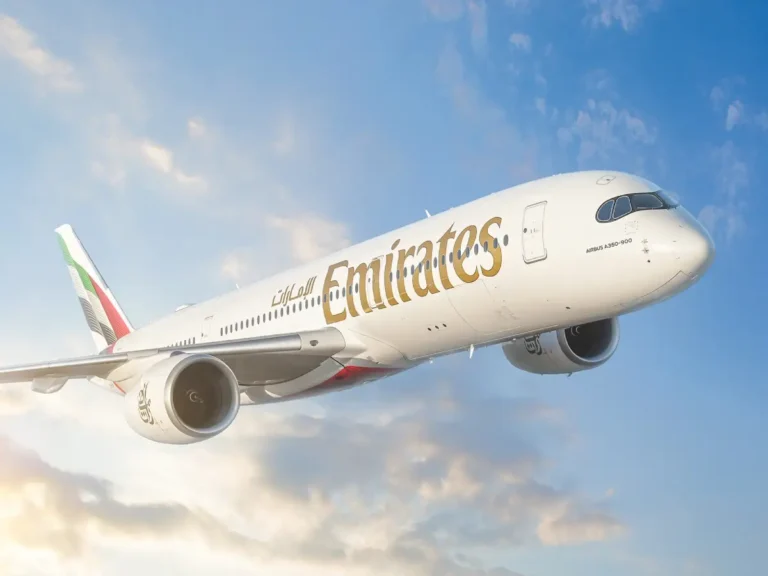 Emirates suspende todos sus vuelos desde y hacia Dubái