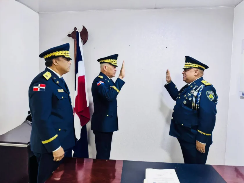 Inicio El general Jesús R. Tejada Tejada fue posesionado como nuevo director de la Dirección Regional Cibao Central de la Policía Nacional