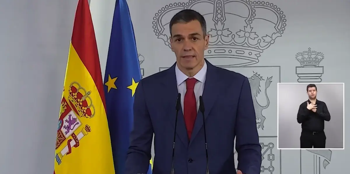 Sánchez desafía a Trump y recupera el “No a la guerra” Sánchez desafía a Trump y recupera el “No a la guerra”