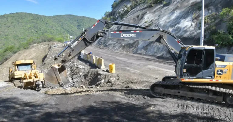 MOPC avanza desvío en derrumbe carretera Ocoa; ya hay tránsito