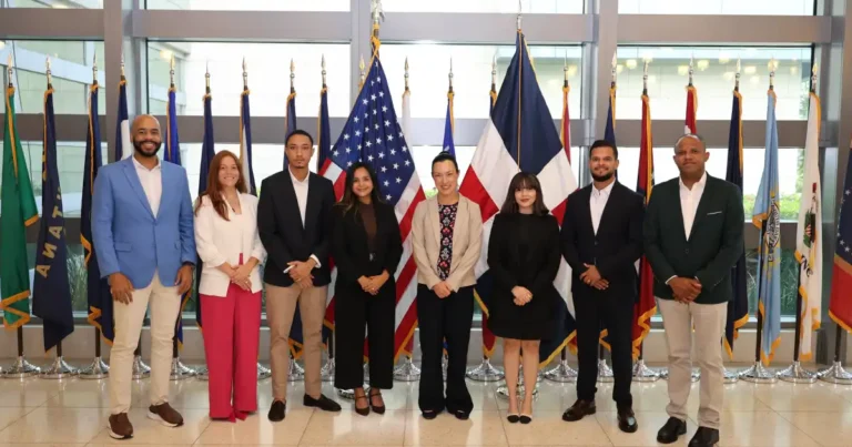 Siete emprendedores dominicanos seleccionados para programa YLAI en EE.UU