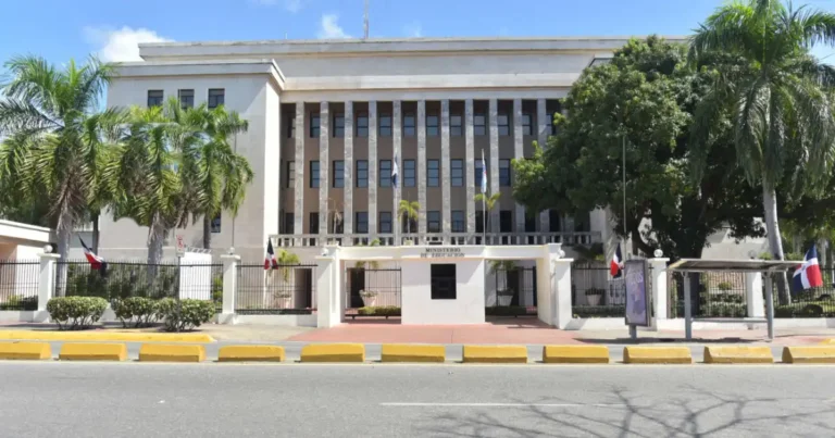 Evaluación docente se repite hoy por fallas técnicas