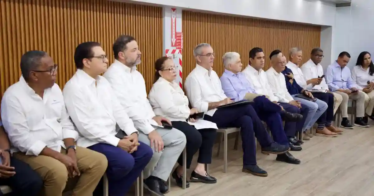 FLUP denuncia exclusión y anuncia huelga en Licey al Medio FLUP denuncia exclusión y anuncia huelga en Licey al Medio