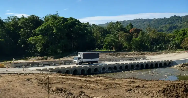 Badén río Camú Luperón activa turismo en Yaroa y Yásica