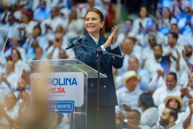 Carolina Mejía ratifica candidatura presidencial PRM