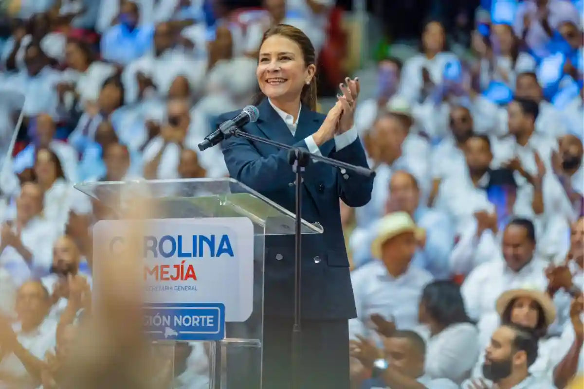 Carolina Mejía ratifica candidatura presidencial PRM