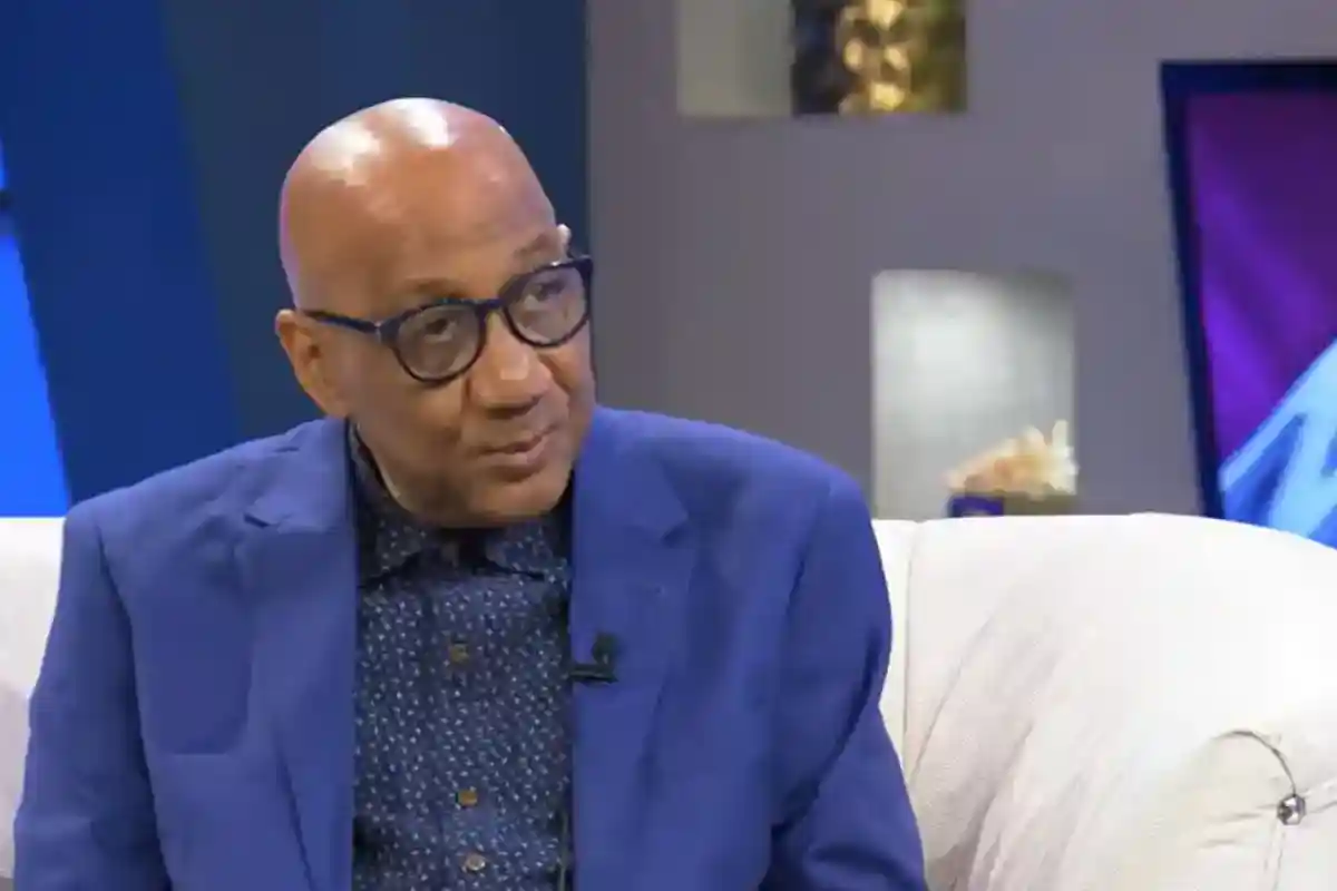 Dioni Fernández repasa 50 años de merengue Dioni Fernández repasa 50 años de merengue