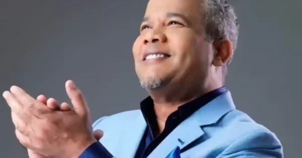 Héctor Acosta lamenta muerte de Alex Bueno: “Se nos fue un grande” Héctor Acosta lamenta muerte de Alex Bueno: “Se nos fue un grande”