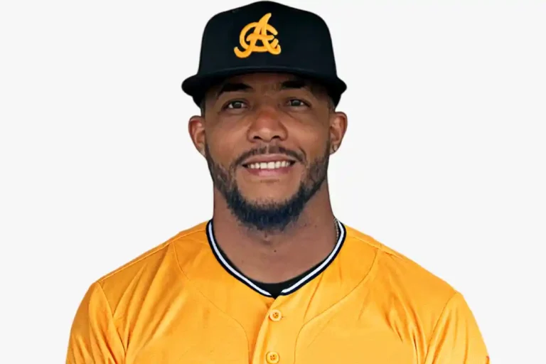 Águilas Cibaeñas firman al receptor Jhon Núñez Águilas Cibaeñas firman al receptor Jhon Núñez