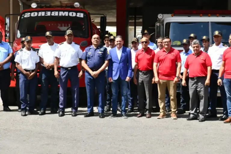 Proindustria respalda a los bomberos de Santiago