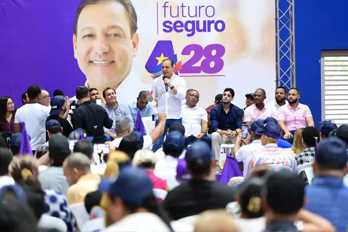 Abel Martínez en Santiago: "Nacimos para levantar a RD
