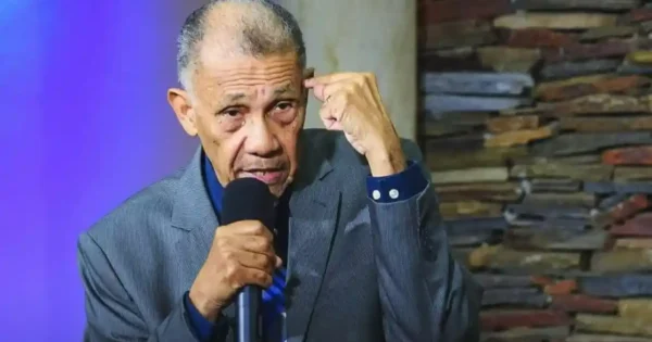 Diezmo: Ezequiel Molina responde a las críticas en redes