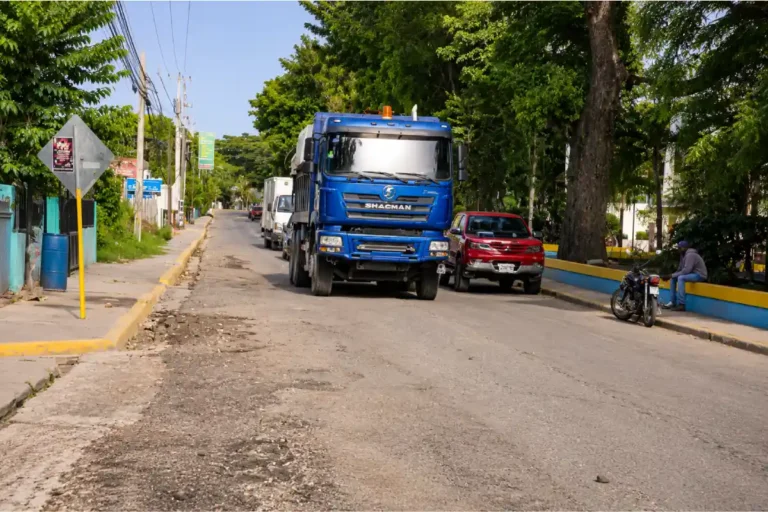 Protesta en La Canela por el deterioro de la vía
