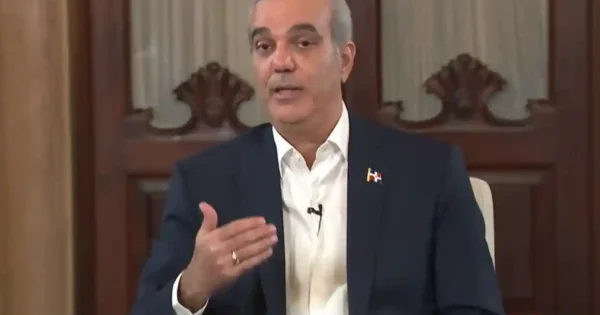 Abinader responde a protestas y defiende reformas Abinader responde a protestas y defiende reformas