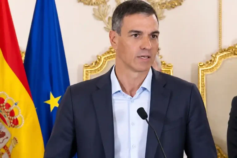 Sánchez tacha de ataque la crisis migratoria en Ceuta Sánchez tacha de ataque la crisis migratoria en Ceuta