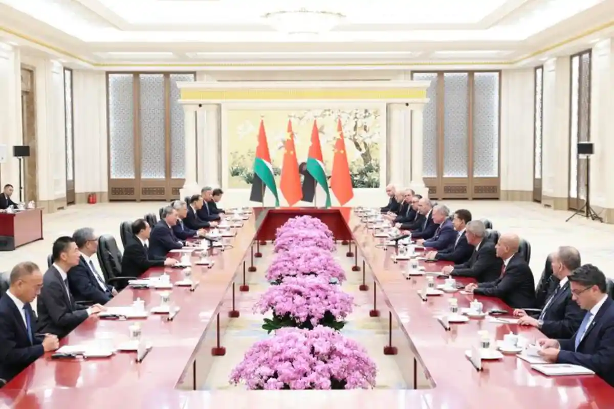China y Jordania amplían alianza hacia IA y energía verde China y Jordania amplían alianza hacia IA y energía verde