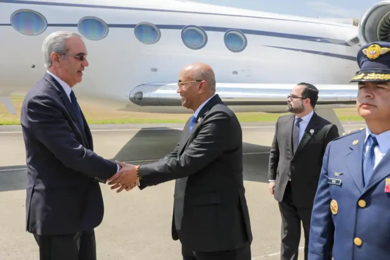 Abinader llega a Cali para investidura en Colombia Abinader llega a Cali para investidura en Colombia