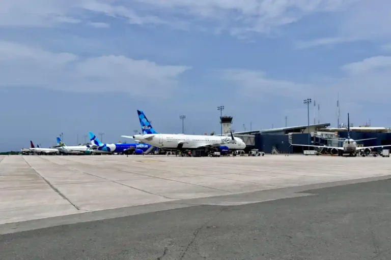 AERODOM anuncia nuevas rutas y más vuelos desde SDQ