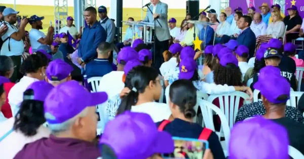 Danilo Medina alerta sobre mortalidad neonatal en RD Danilo Medina alerta sobre mortalidad neonatal en RD