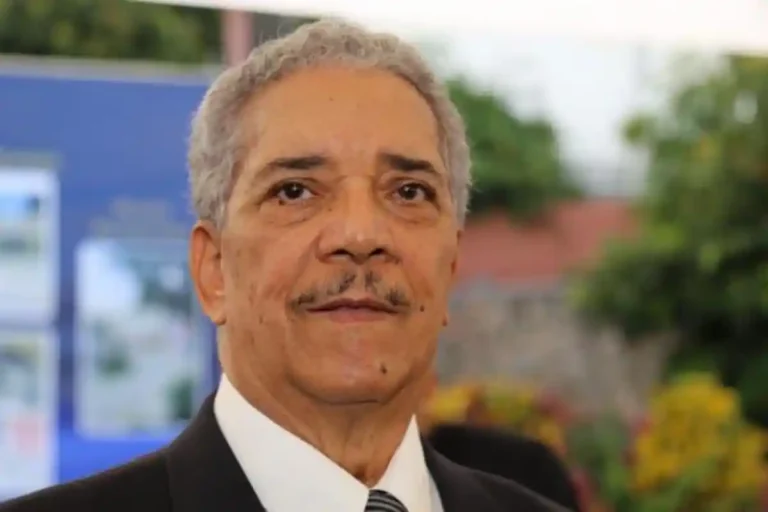 Héctor Lachapelle Díaz: muere el general que enseñó el 65 Héctor Lachapelle Díaz: muere el general que enseñó el 65