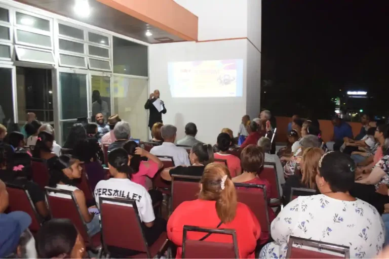 Analizan violencia contra la mujer en letras de merengue Analizan violencia contra la mujer en letras de merengue