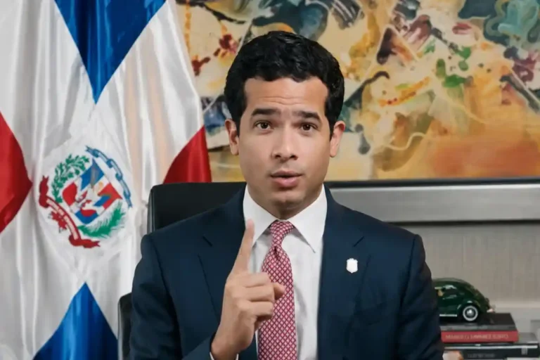 Omar Fernández alerta por alza de matrícula haitiana Omar Fernández alerta por alza de matrícula haitiana