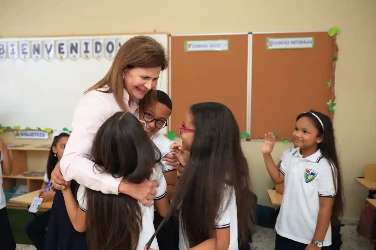 Raquel Peña evaluará escuelas que no iniciaron clases Raquel Peña evaluará escuelas que no iniciaron clases