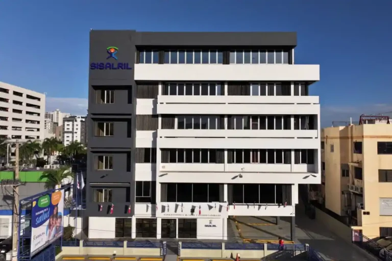 SISALRIL activa normativa de auditoría médica