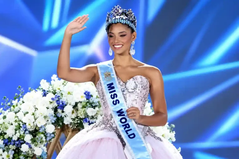 Abinader celebra corona de Joheirry Mola en Miss Mundo