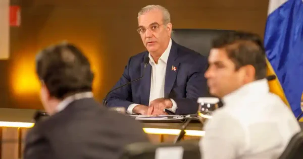 Monorriel de Santiago iniciará pruebas en octubre